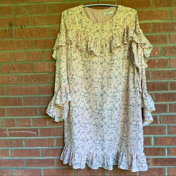 NWOT 🌸 midi ruffle dress - Picture 2 of 5